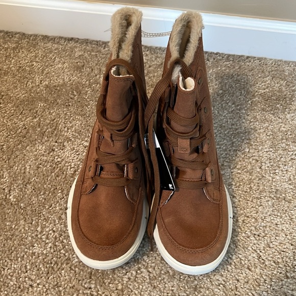 Sorel Explorer Next Joan Cozy Boots tan fawn lace up brown size 6 shoe - Picture 2 of 7